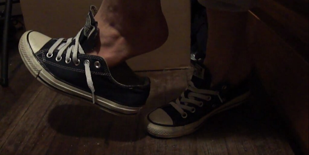 black converse | my sister didn't wear socks with her black … | Flickr