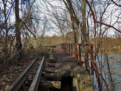 connellsville yough youghiogheny river abandoned bridge trestle railroad scenic landscapes fayette county pa pennsylvania laurelhighlands georgeneat pennylvania neatroadtrips