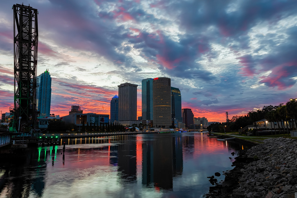 Five Minutes of Beautiful Colors over Tampa | Five Minutes o… | Flickr