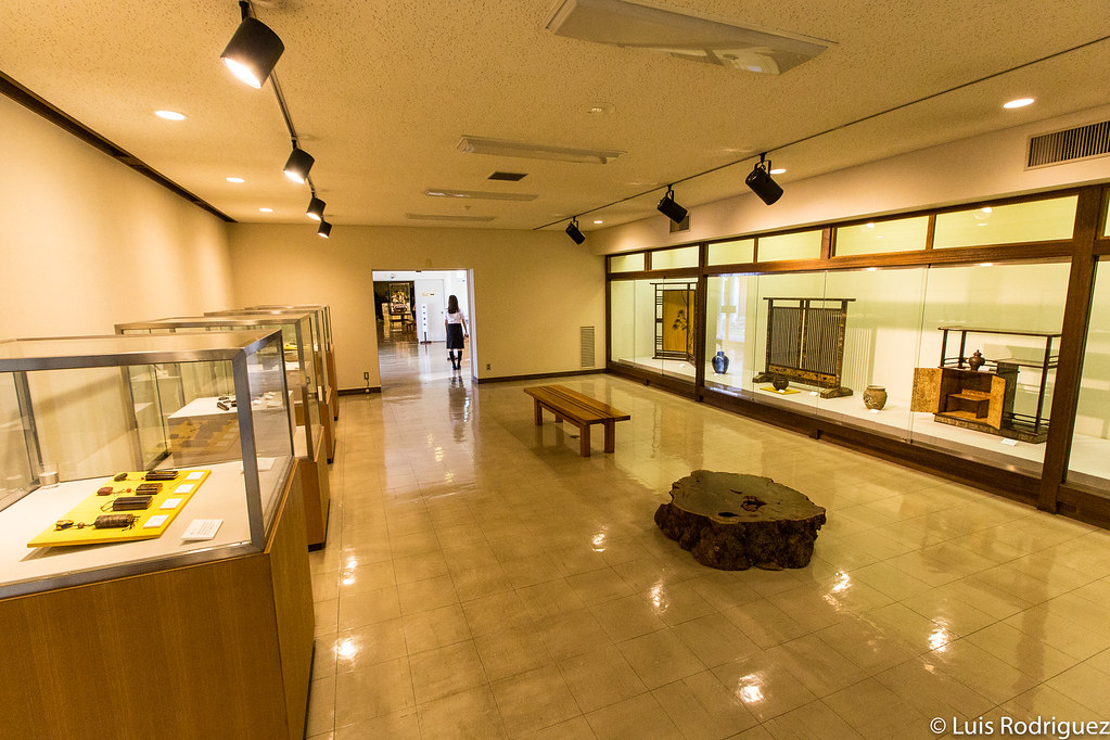 Art&iacute;culos de kabazaiku en exposici&oacute;n en el museo de Kakunodate