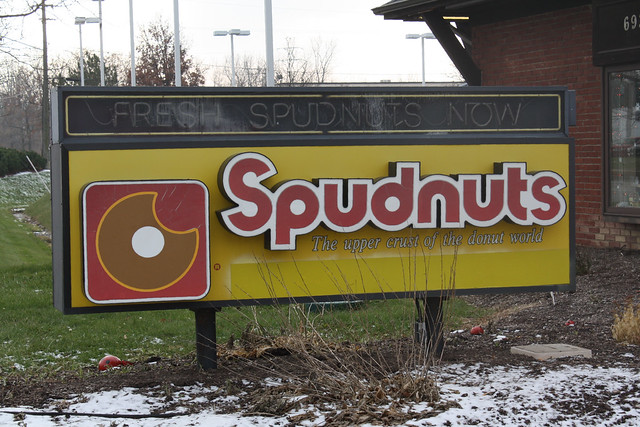 Spudnuts donuts sign