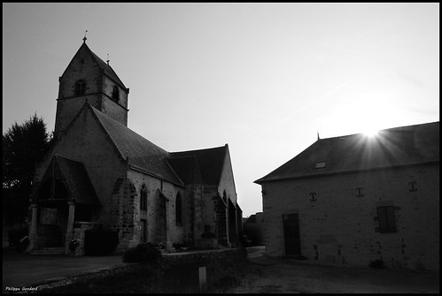 gesneslegandelin sarthe maine paysdelaloire noiretblanc blackandwhite village architecture église church eglise paysage landscape