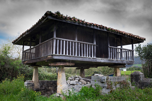 Hórreo Asturiano (raised granary)