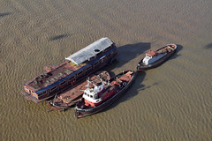 Thames barges/tugs