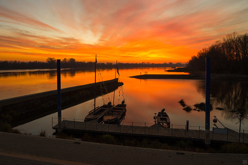 toruń sunset sky skycolors skylights dusk magicdusk port river water poland twilight