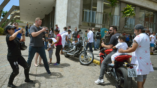 Ação entre motociclistas e funcionários do HC