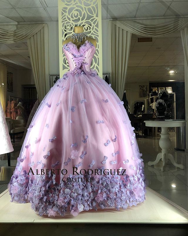Dulce encanto... vestido de XV años diseño exclusivo #AR #… | Flickr
