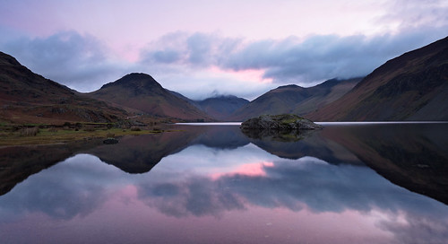 westcumbria water wasdale wastwater calmwater refelections reflection westernlakes cumbria clouds cumbrialakedistrict landscape lakes lakedistrict lake lakesdistrict alfbranch sunrise dawn olympus omd olympusomdem5mkii panasonic leicadg818mmf284