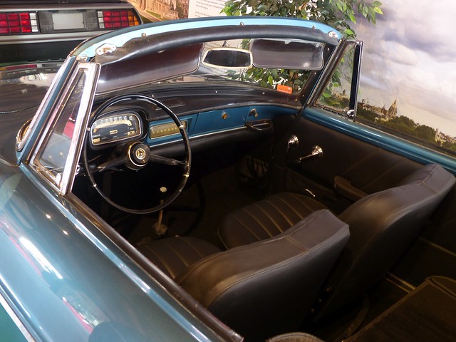 Renault Caravelle 1963 Cabrio blue cockpit