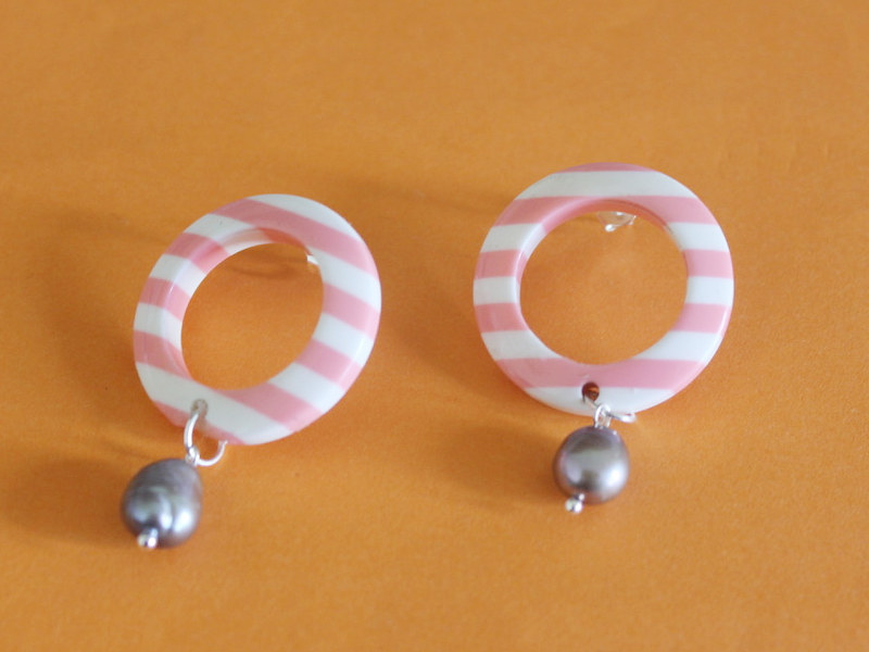 pink pearl hoops