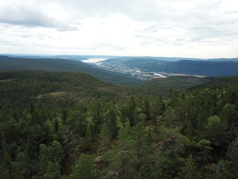17-Utsikt mot Drammen fra Lokkeråsen (drone)