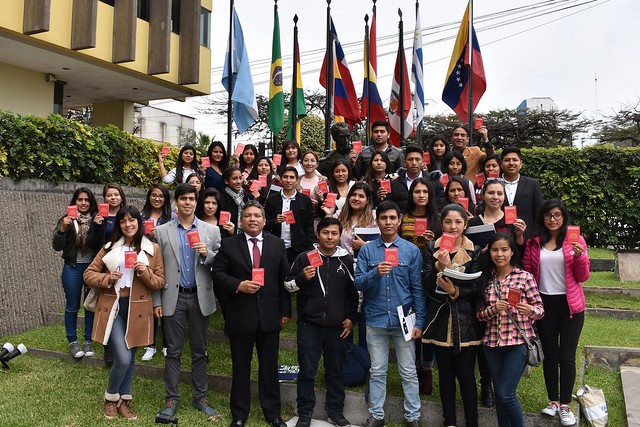Estudiantes de  Universidad San Ignacio de Loyola del Perú visitaron la Secretaría General de la Comunidad Andina