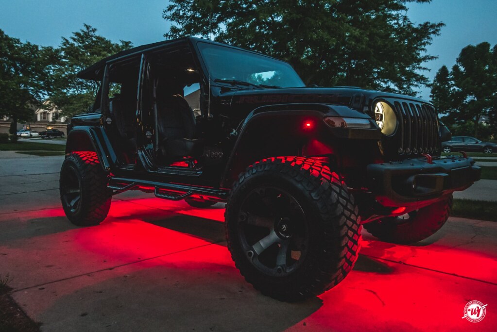 Jeep JL Chicago W1 Red Rock Lights | ORACLE LIGHTING | Flickr