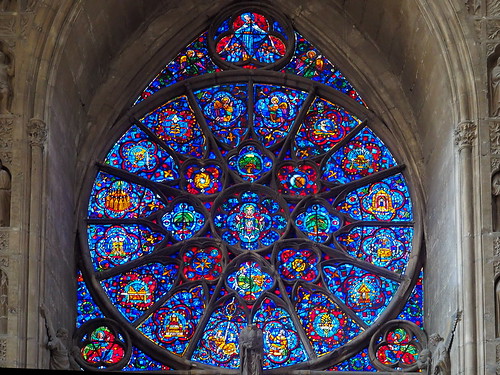 window church cathedral rosewindow stainedglass tracery reims reimscathedral gothic beautiful urban france glass