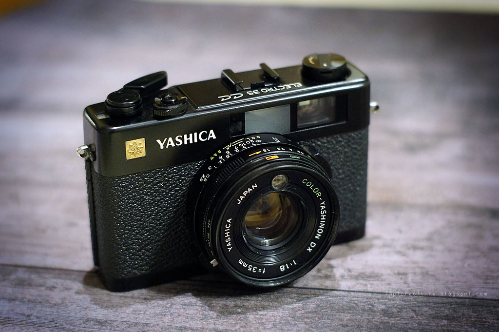 カメラ YASHICA ELECTRO35MC ビューファインダー レンズフード