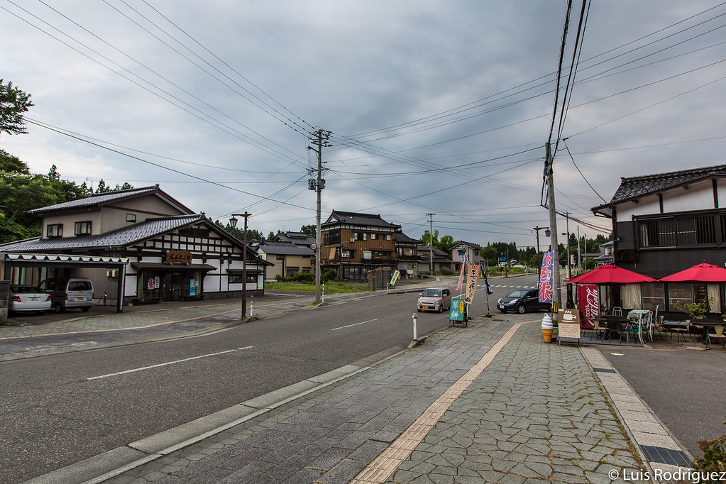 Zona de tiendas y restaurantes de la base del monte Haguro