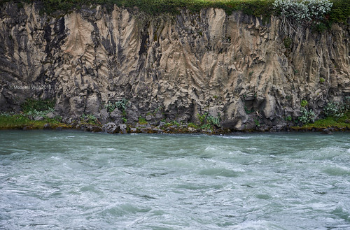 Sculpted rock face | by Modesto Vega