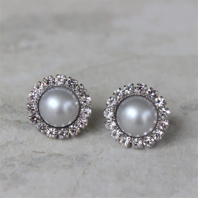 Gray Pearl Earrings Bridesmaid Gift, Crystal and Gray Wedding Jewelry https://t.co/y08MdDrxPv #jewelry #weddings #wedding #etsy #bridesmaidgift #MyNewTag #bridesmaidgifts #etsyhandmade https://t.co/8fKgZTsDqx