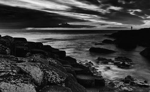 antrimcoast giantscauseway causewaycoast northernireland ballycastle bushmills monochrome coast seascape blackandwhite longexposure leefilters qthompson