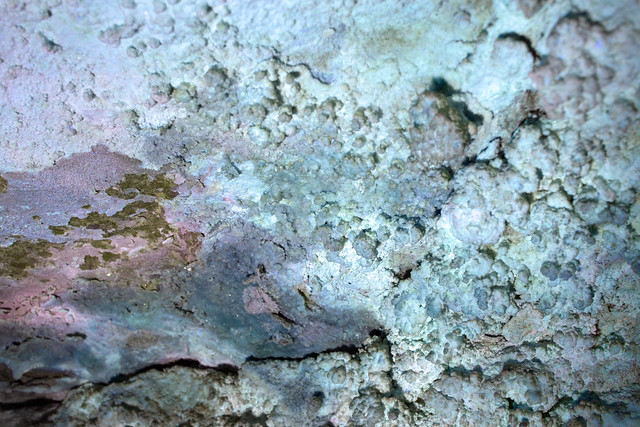 Gypsum and elemental sulfur, longwave, C Trunk, Blue Spring Cave, White County, Tennessee