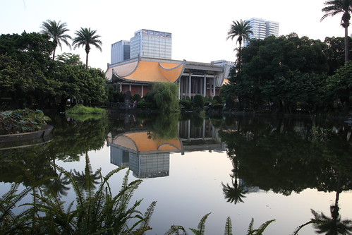 國父紀念館 by 沐均青, 國父紀念館台北101 taipei 101 信義計畫區 taiwan 台北市 風景 scenery landmark 地標 skyscraper 摩天大樓 landscape clouds sky b