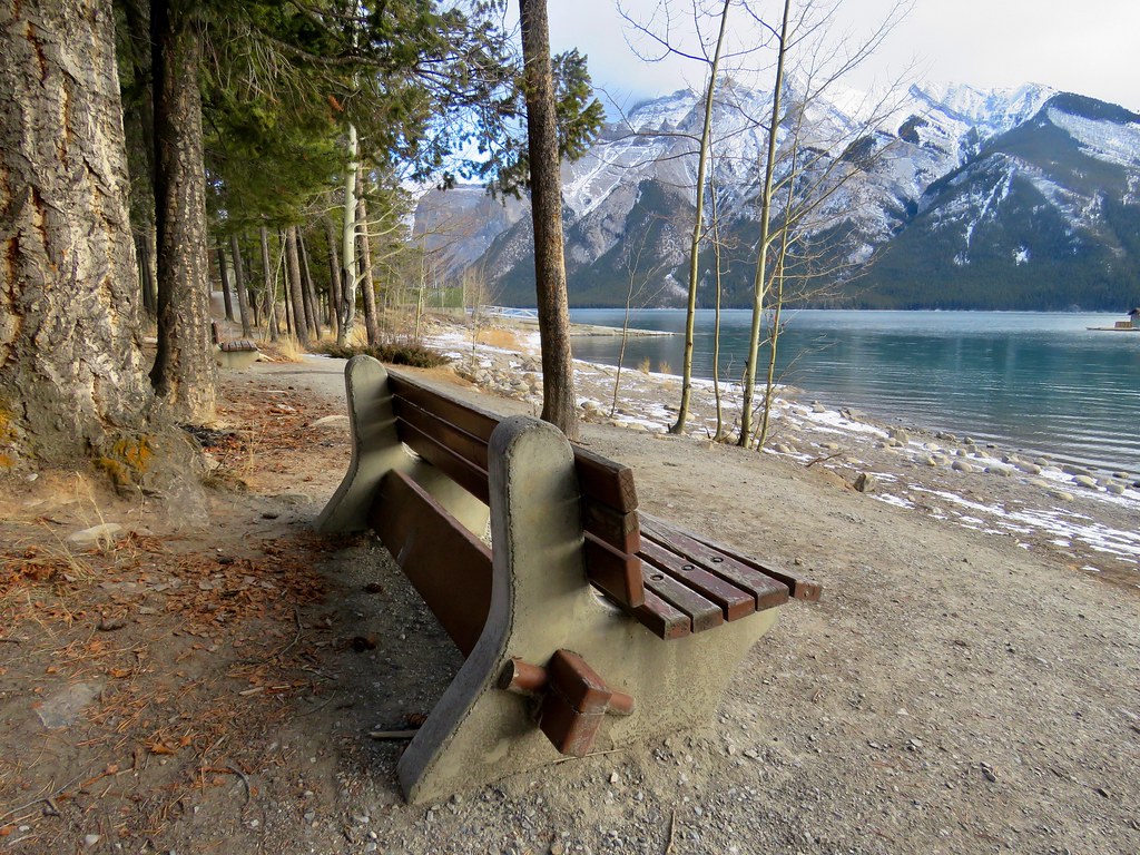 365-4-350 Bench, Lake Minnewanka, Banff