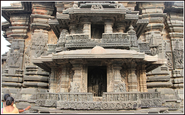 8521 -side  view of Belur  temple