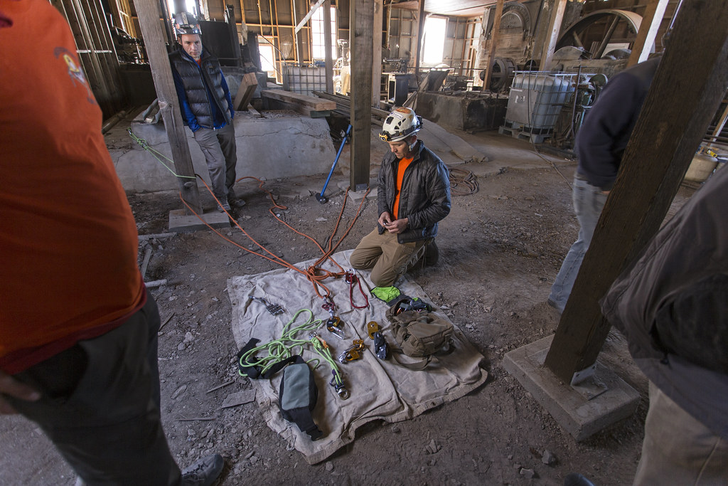 Underground Rope Rigging ropes | Underground Explorers | Flickr