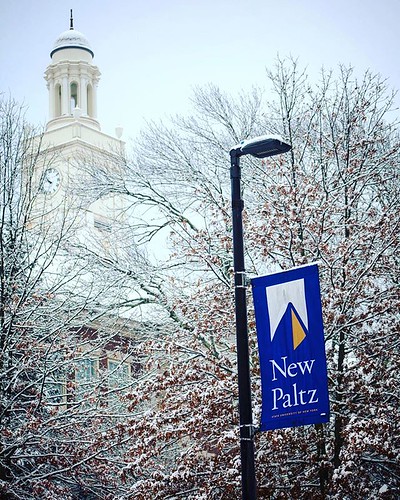 First snow on campus! #snowvember #npsocial #newpaltz #sunynewpaltz #npbusiness