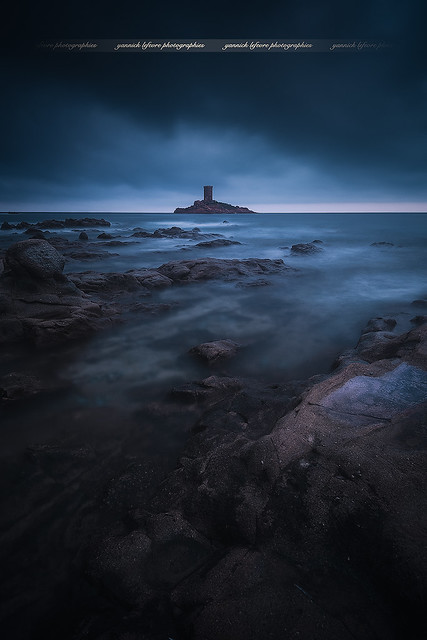 Blue Hour on Cap Dramont & ile d'or