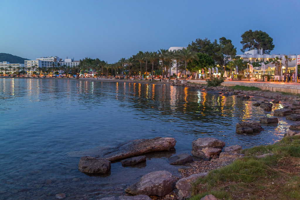 Night clubs by the sea in San Antonio Ibiza