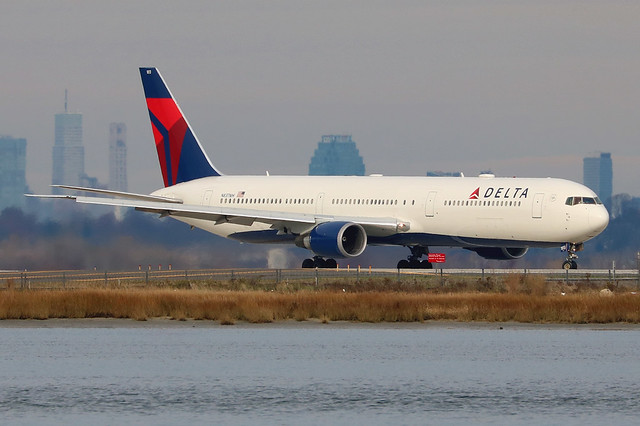 N837MH | Boeing 767-432ER | Delta Air Lines