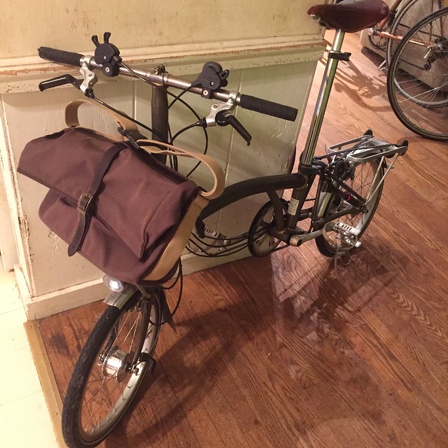 Waxed cotton roll-top front bag for the Brompton