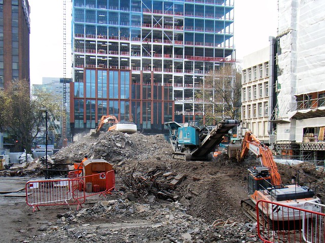 Manchester = demolition off Deansgate to await new buildings