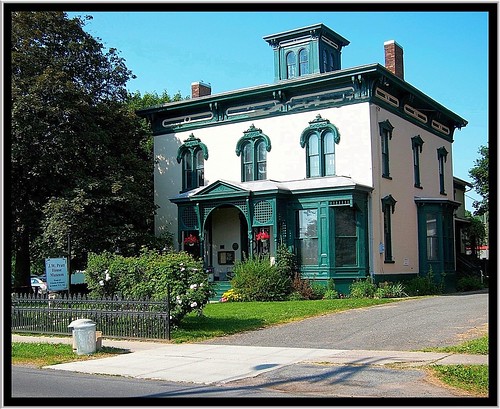 cuba newyork usa oswegocounty fulton ny upstate j w pratt house museum portico door style architecture italianate 1863 onasill nrhp cupola attractionsite queenanne shipping business boat making manufacture banking history canal town library 256