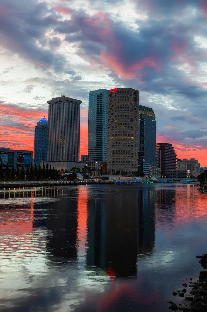 Pink Sky Vertical | Pink Sky Vertical, Tampa, Florida Please… | Flickr