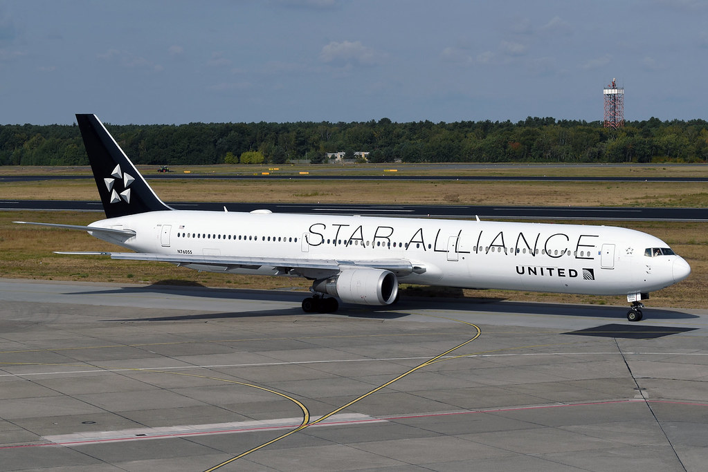 N76055 United Airlines 'Star Alliance' Boeing 767-424(ER) at Berlin Tegel on 16 September 2018
