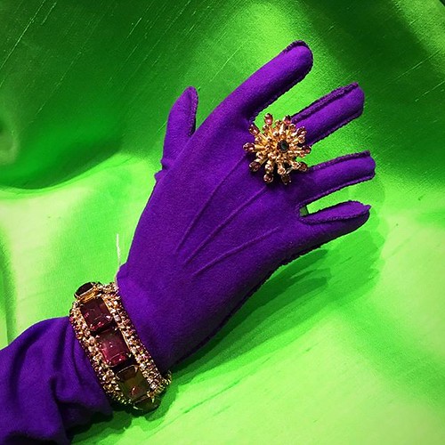 1950s purple rhinestones and accessories now available in the brick and mortar! #stardayvintage #vintageclothingstore #losfeliz #1940s #1950s #oldhollywoodglamour #pinup #pinupstyle #1940sstyle #1950sstyle #dragqueen #rupaulsdragrace #vlv | by stardayvintage