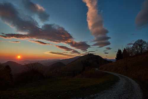 montagna mountain nuvole clouds colovrat kolovrat drenchia solarie sole sun tramonti sunsets linee lines