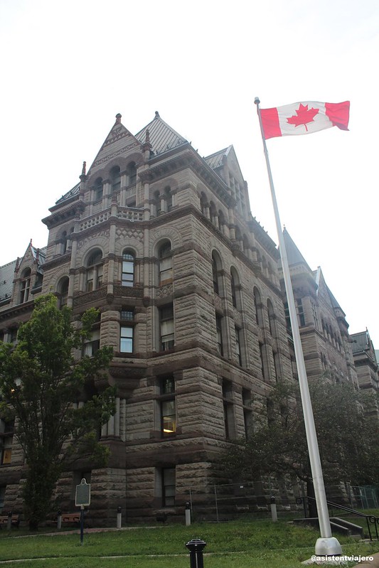 Toronto City Hall (6)
