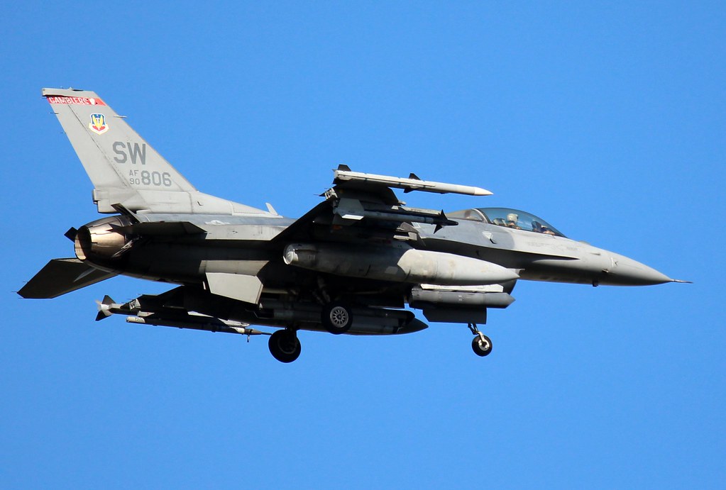 U.S. Air Force F-16C Fighting Falcon, 77thFS, 20th FW, (2)