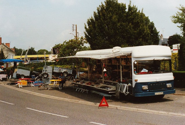 Saviem SB2 Camion-Magasin Bourgeuil (37 Indre et Loire) 1991a