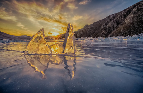 Ice blocks and sun | by sorres1