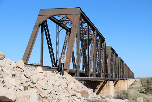historicbridge railroadbridge trussbridge throughtruss thrutruss warrentruss warrenthroughtruss americanbridgecompany southernpacificrailroad sp unionpacificrailroad up gilariver yumacounty arizona