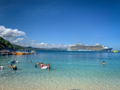 caphaïtien nord haiti ht cruise royal caribbean sun sunset ocean sea blue green ship