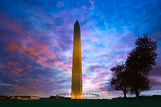 Washington monument at sunrise