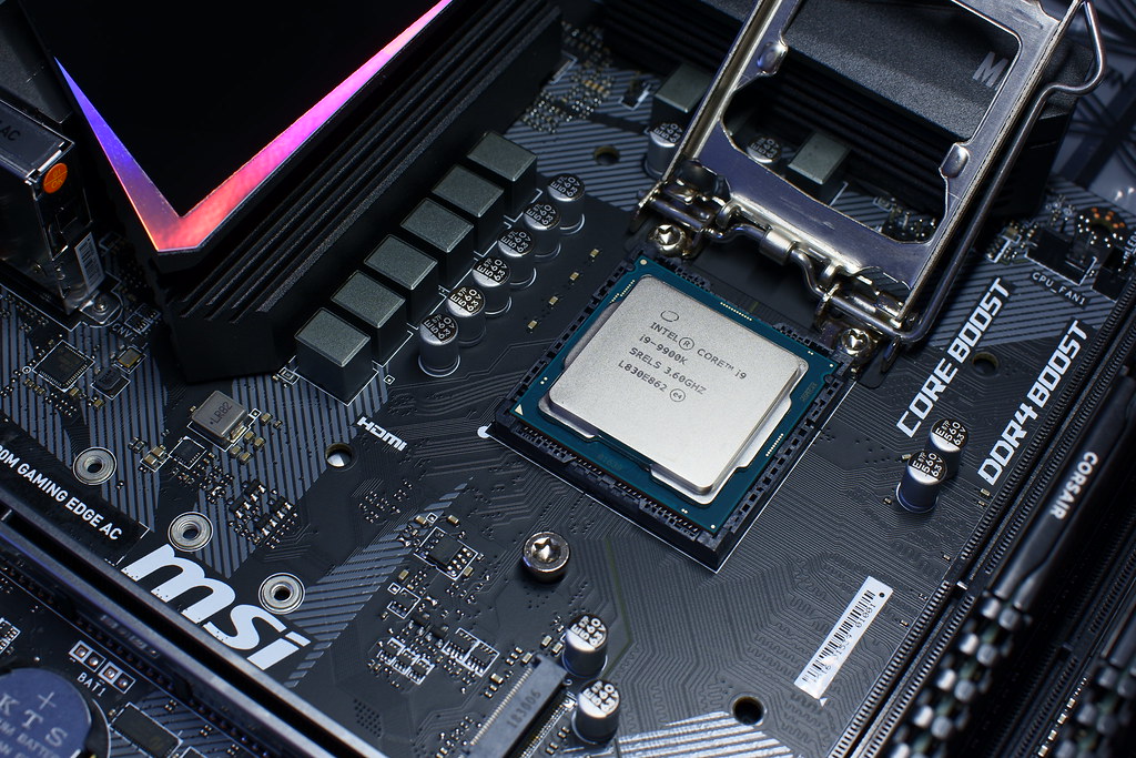 Installing the CPU | Photoelectric_Effect | Flickr