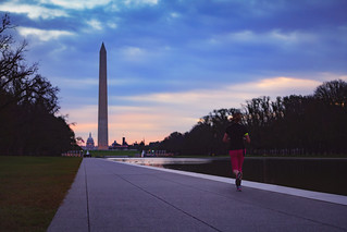 Washington monument at sunrise