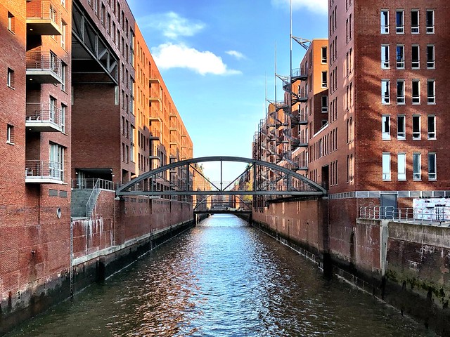 Views of Hamburg City - The „City of Warehouses“ by sunny weather