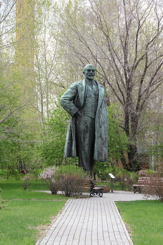 ustkamenogorsk öskemen kazakhstanpark statue lenin